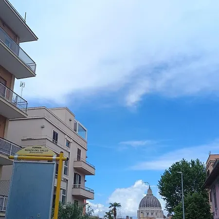 Lg - Near Vatican City, Apartment