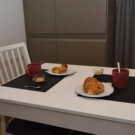 Lg - Near Vatican City, Daire