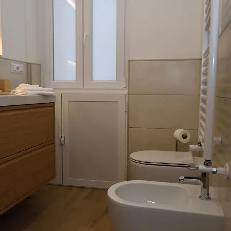 Lg - Near Vatican City,