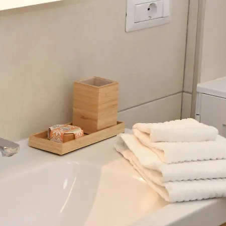 Lg - Near Vatican City,